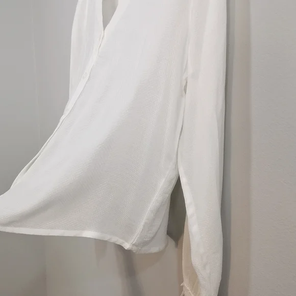 Frank and Oak Dobby Ruffle Blouses in white - Picture 6 of 10